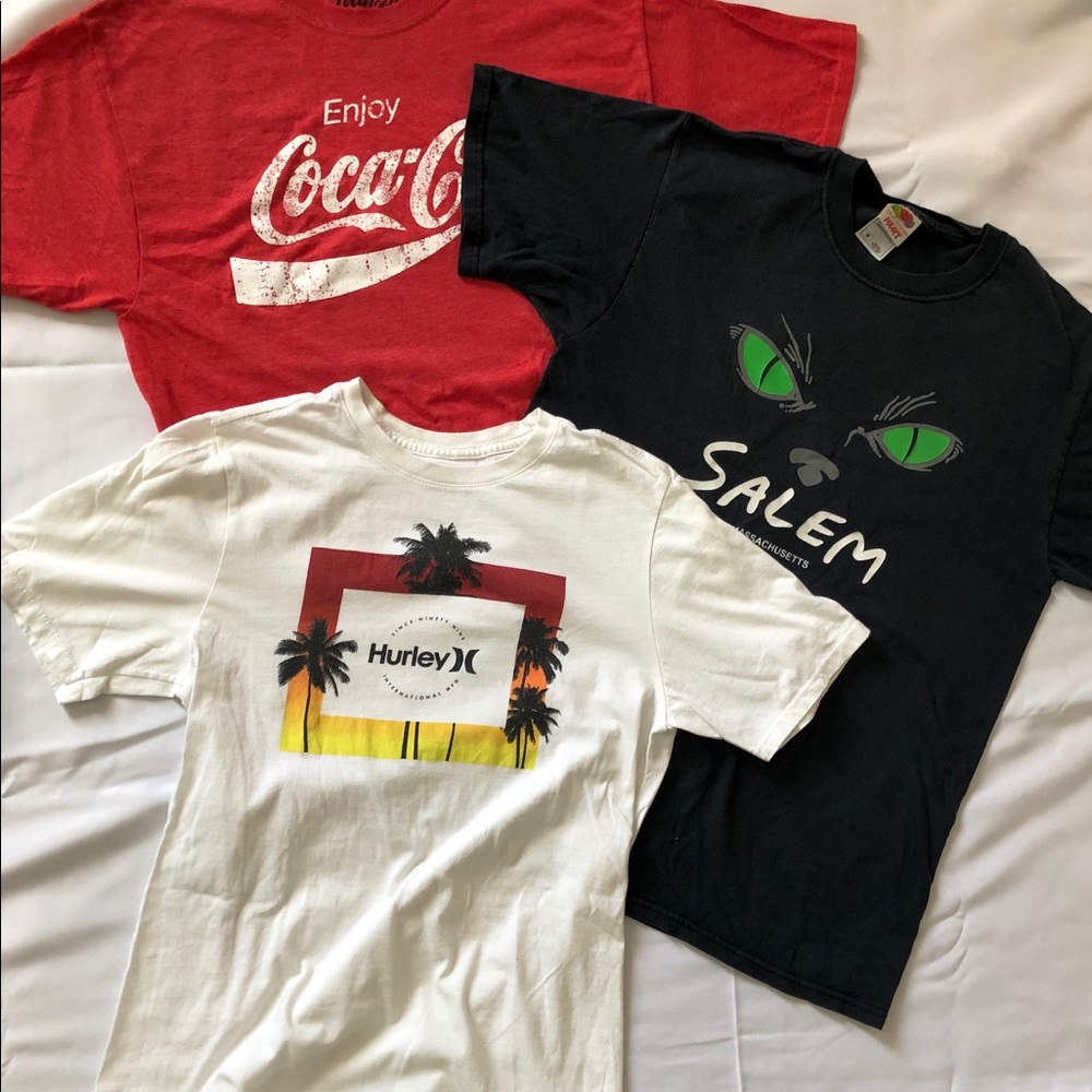 Set of 3 t-shirts!